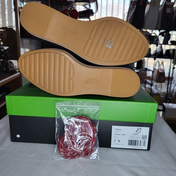 Kate Spade Willow Wedge Booties In Black Size 7B - Picture 9 of 9